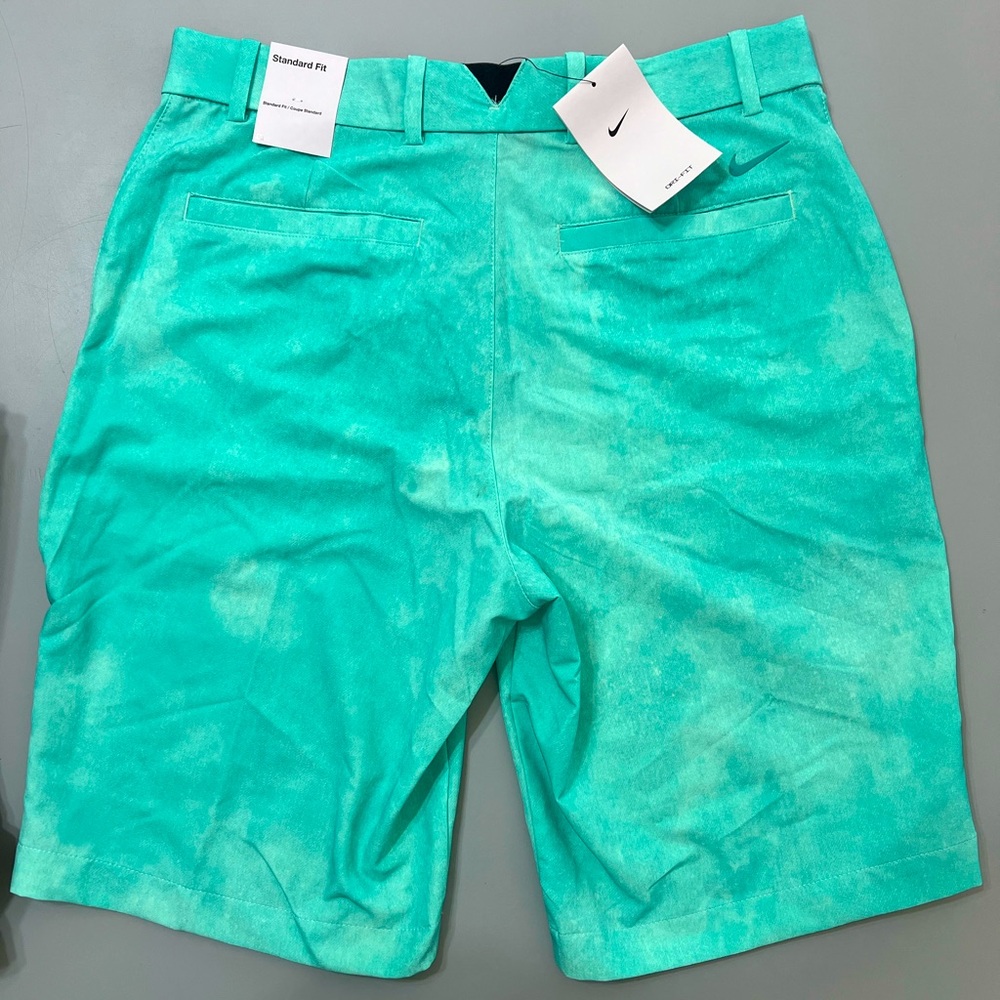 Men’s Nike Golf Shorts!